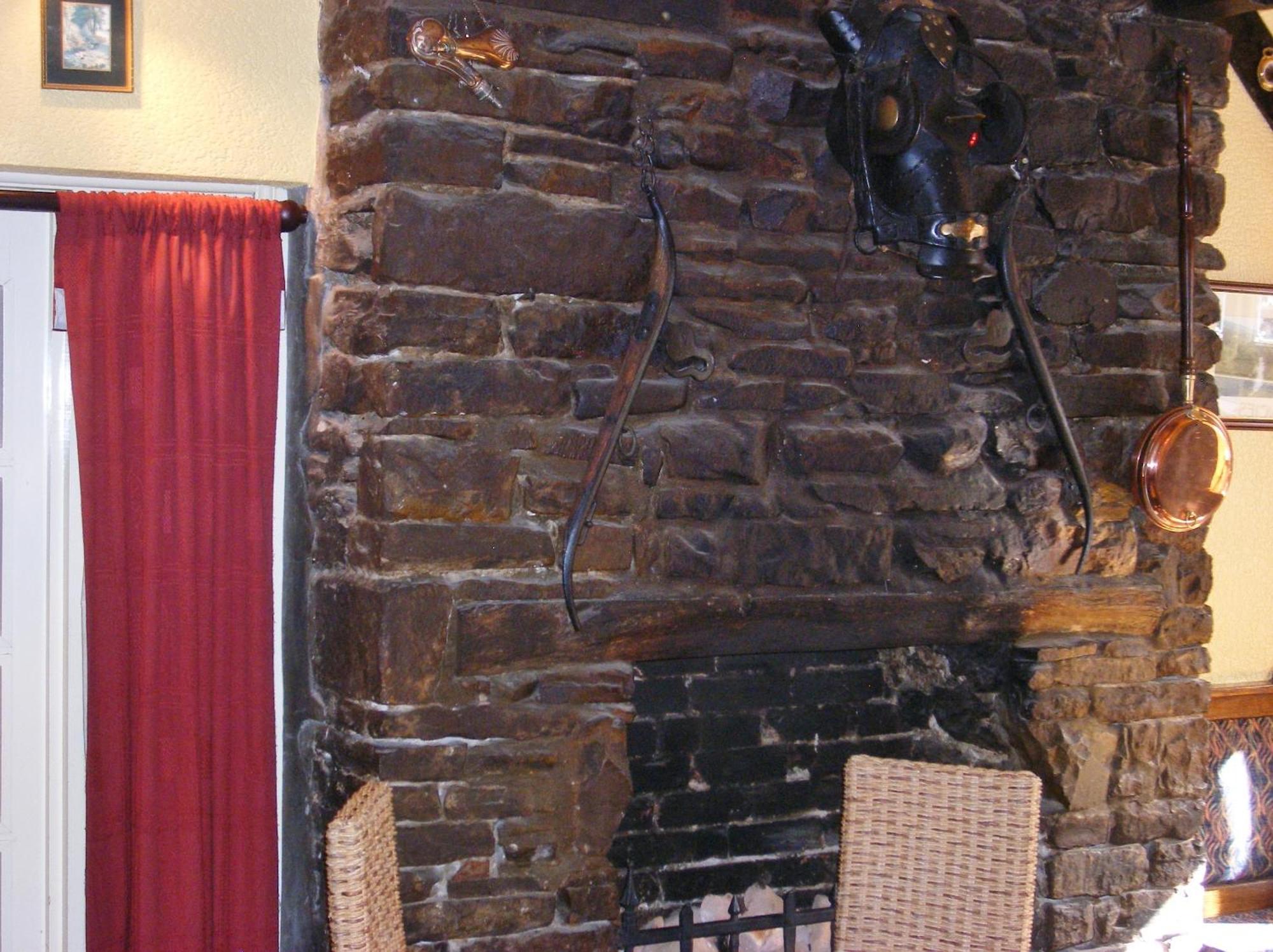 The Kings Head Hotel Abergavenny Zewnętrze zdjęcie
