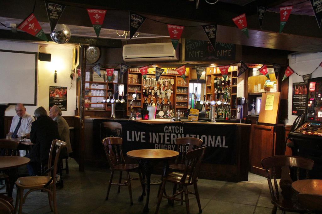 The Kings Head Hotel Abergavenny Zewnętrze zdjęcie